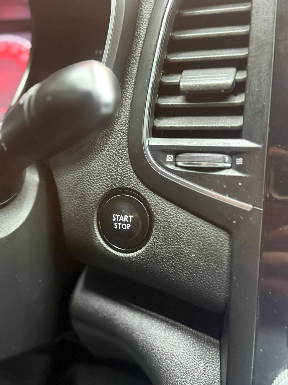 Yılmaz Motors'dan Renault Megane Sedan 1.5 DCI Touch EDC